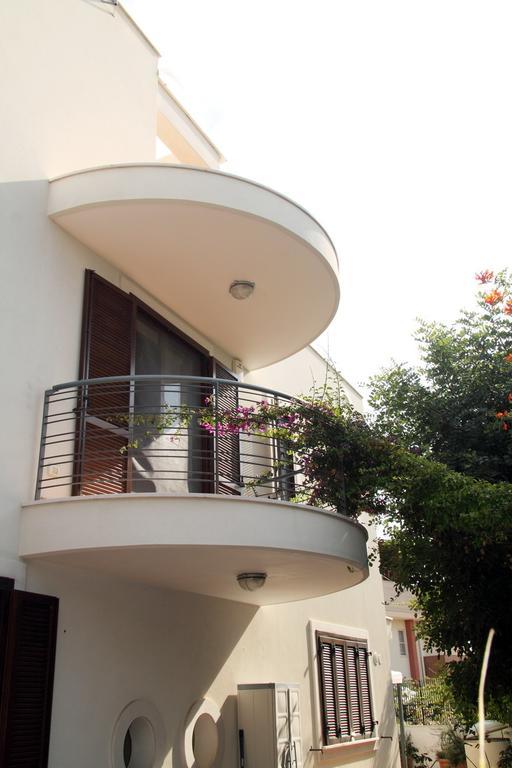 مونوبولي B&B Villa Il Sughero المظهر الخارجي الصورة