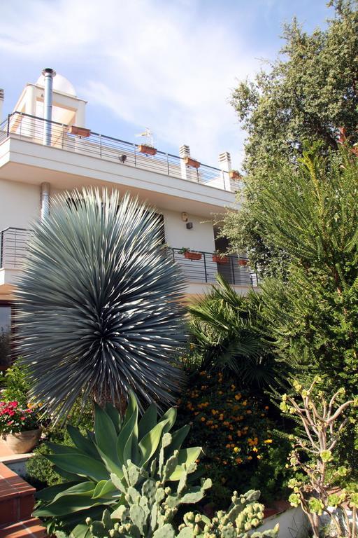 مونوبولي B&B Villa Il Sughero المظهر الخارجي الصورة