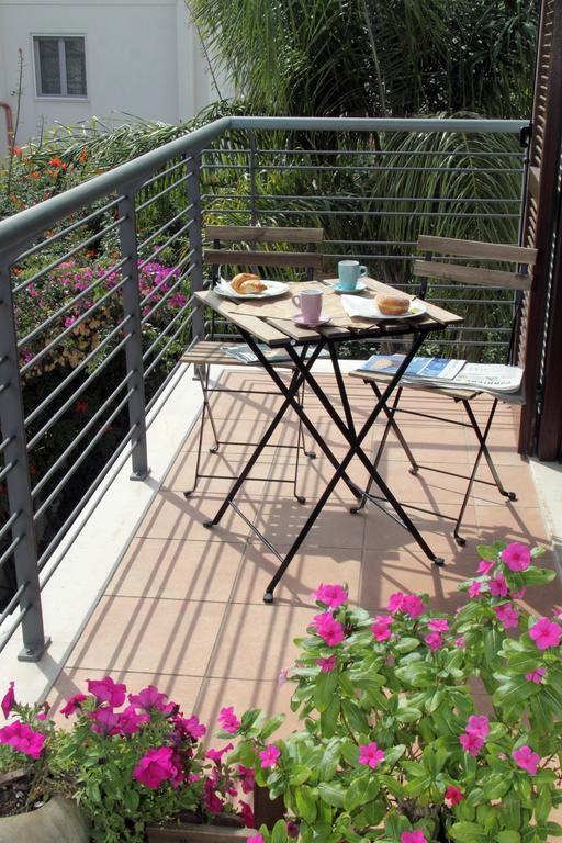 مونوبولي B&B Villa Il Sughero الغرفة الصورة
