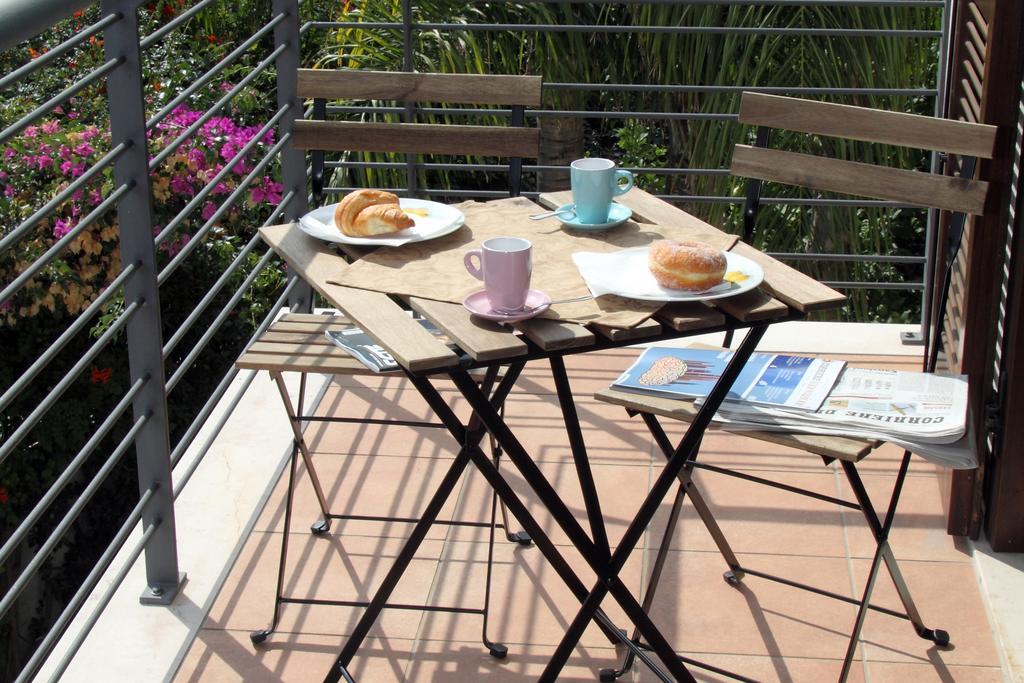 مونوبولي B&B Villa Il Sughero الغرفة الصورة